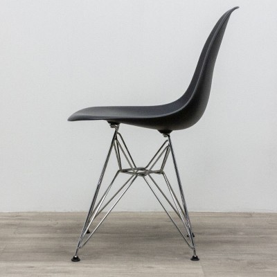 Vitra Eames Plastic Side Chair Noir