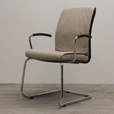 Girsberger Cuir Beige Empilable