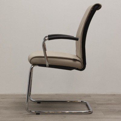 Girsberger Cuir Beige Empilable Girsberger Cuir Beige Empilable