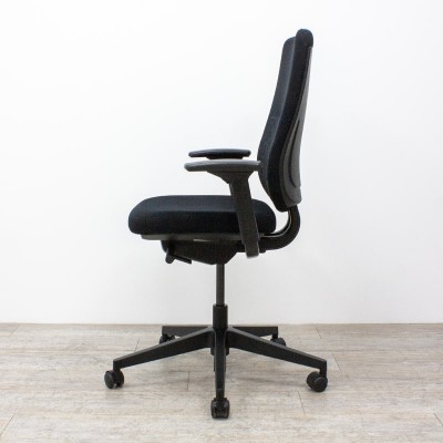 Steelcase Reply noir 1D