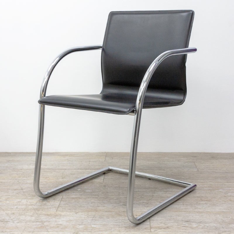 Chaise en similicuir Noir / Chromé