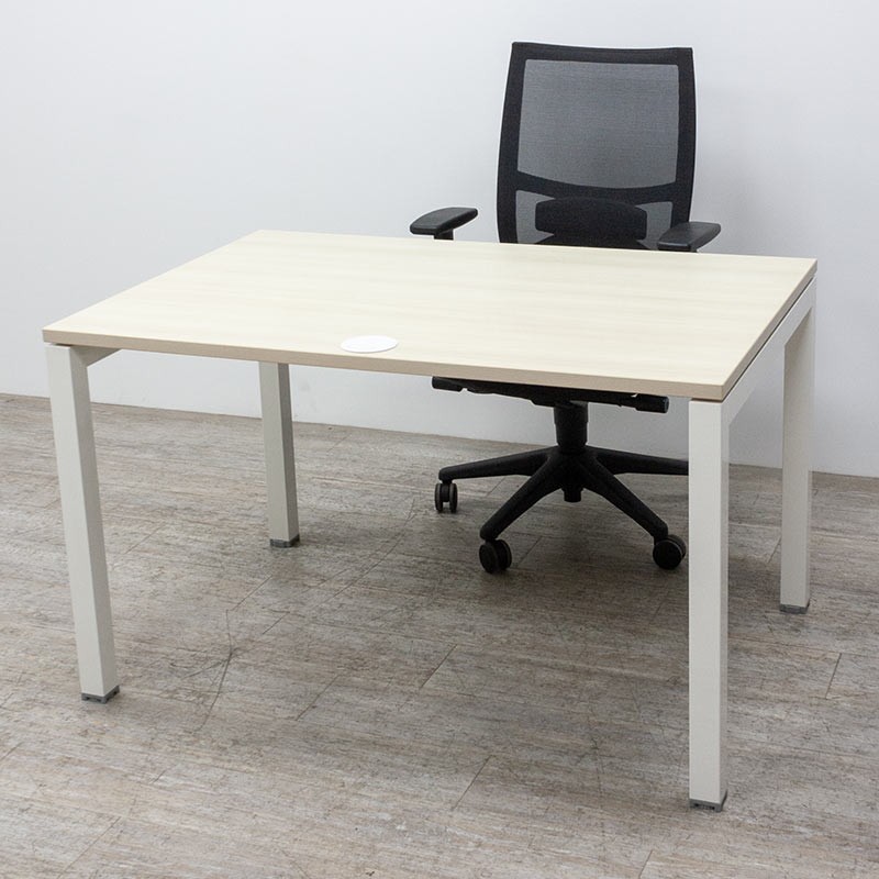 Bureau droit L120 Frêne blanc+ obt.