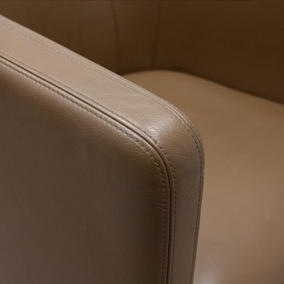 Vitra Suita Club Armchair Chameau