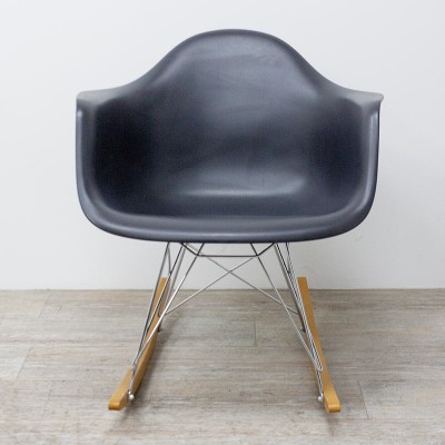 Vitra Eames à bascule Noir