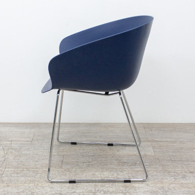 Chaise coque bleu