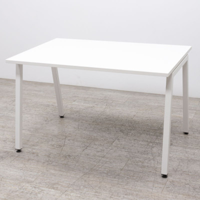 Bureau droit Narbutas L120 Blanc Bureau droit Narbutas L120 Blanc
