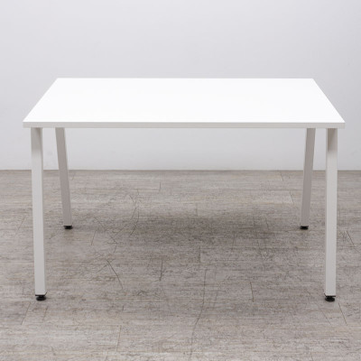 Bureau droit Narbutas L120 Blanc Bureau droit Narbutas L120 Blanc