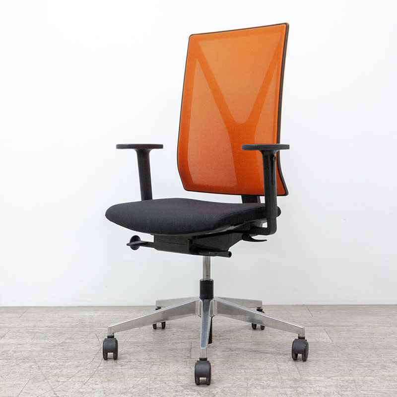 GIRSBERGER Yanos Noir / Orange 2D GIRSBERGER Yanos Noir / Orange 2D