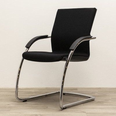 Chaise luge noire empilable