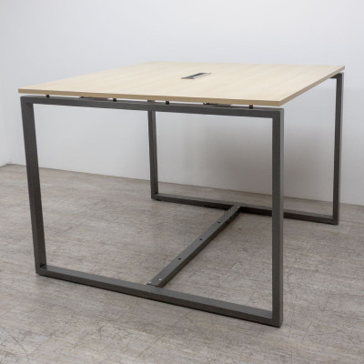 Majencia table haute L140 Chêne