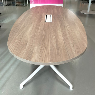 Table de réunion ovale L240