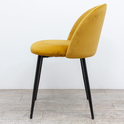 Chaise 4 pieds en velours Jaune