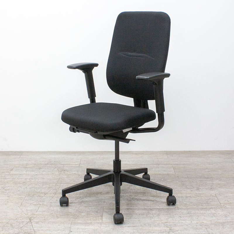 Steelcase Reply noir + translation