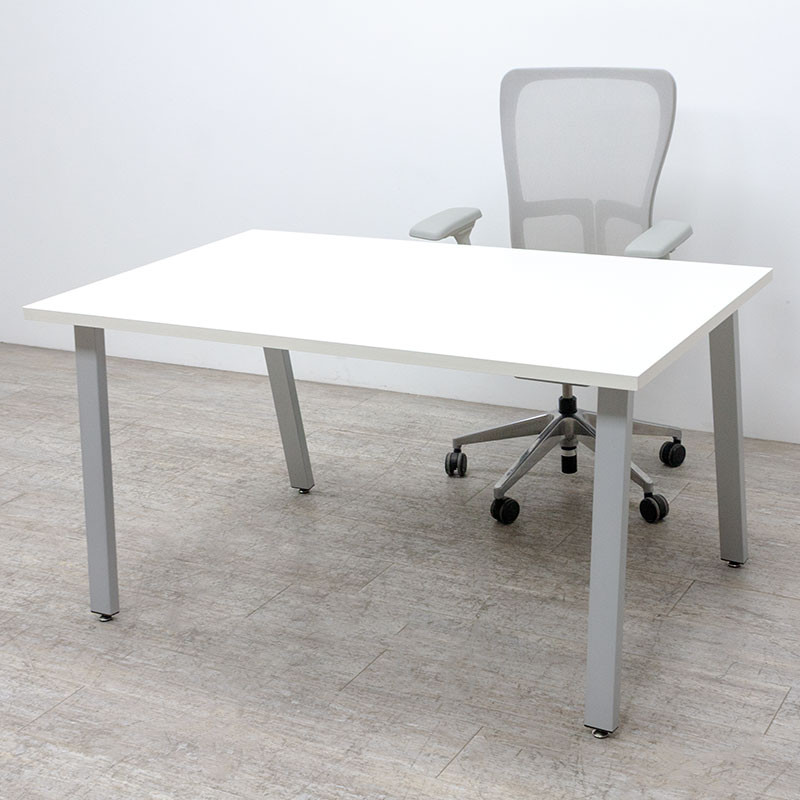 Bureau L140 Blanc / Gris