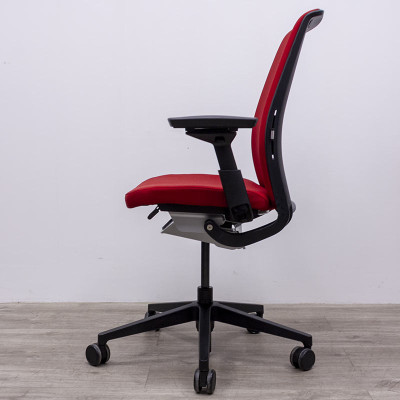 Steelcase Think V2 Rouge 4D