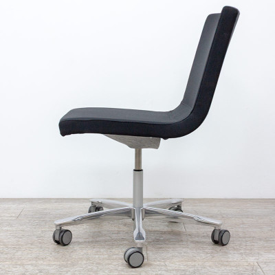 KINNARPS Koy en tissu Noir