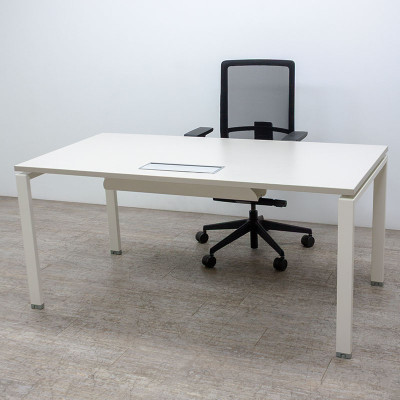 MAJENCIA Bureau L160 Gris / Blanc