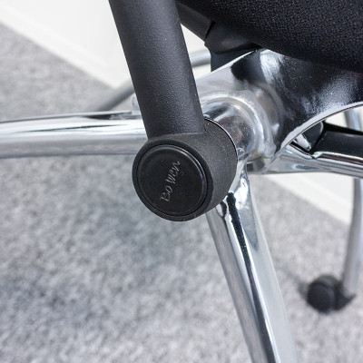 Chaise Bo Wen à roulettes Noir