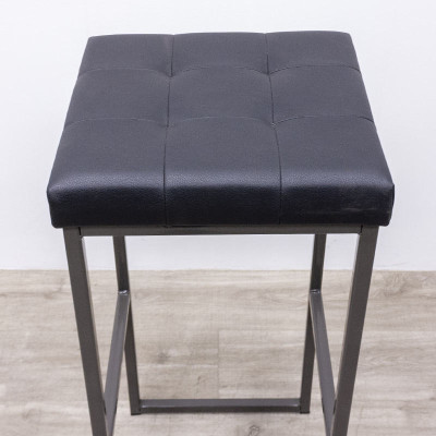 Tabouret carré en simili cuir Noir