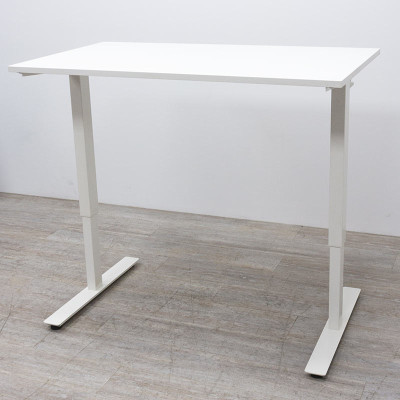 Bureau IKEA réglable en hauteur