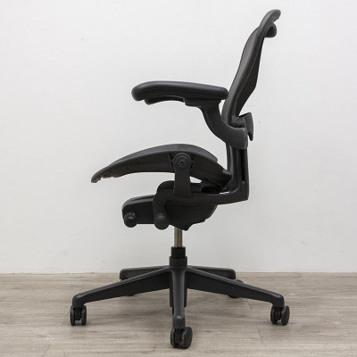 Herman Miller Aeron Remastered B