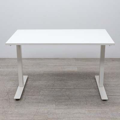 Bureau IKEA réglable en hauteur