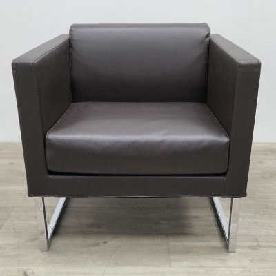 Fauteuil Tacchini en cuir Brun