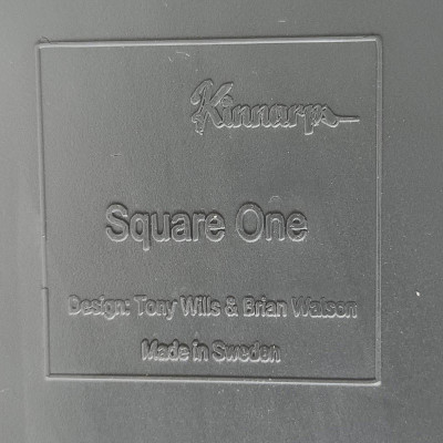 KINNARPS Square One Noir / Violet