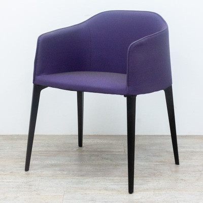 Chaise Pedrali Laja en tissu Violet