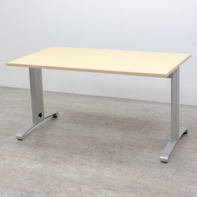 Bureau droit L140 Hêtre / Gris
