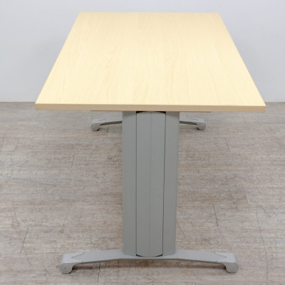 Bureau droit L140 Hêtre / Gris