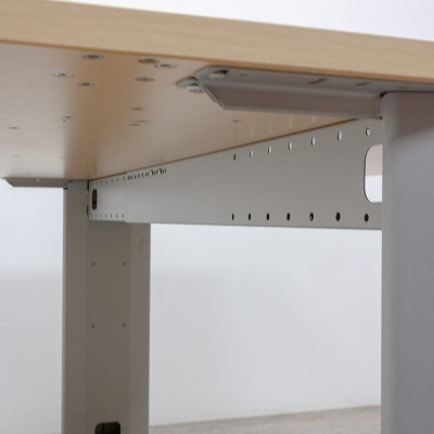 Bureau droit L140 Hêtre / Gris