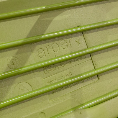 Chaise traîneau Arper Leaf Vert