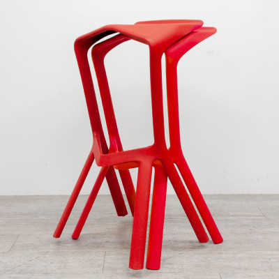 Tabouret Plank Miura Rouge