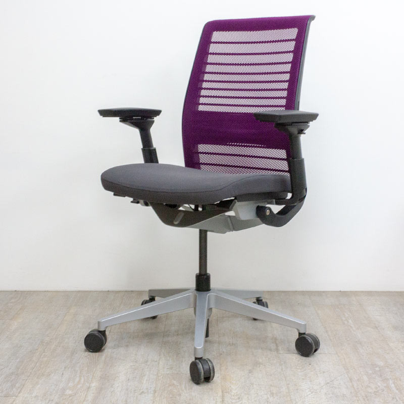 Steelcase Think Violet / Poivre 4D