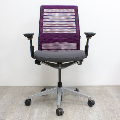 Steelcase Think Violet / Poivre 4D