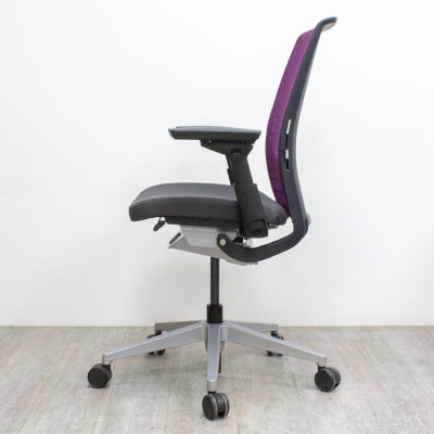 Steelcase Think Violet / Poivre 4D