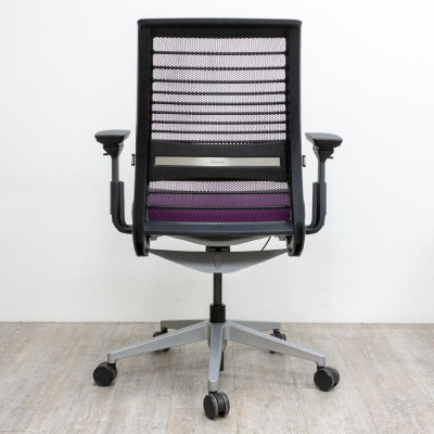 Steelcase Think Violet / Poivre 4D