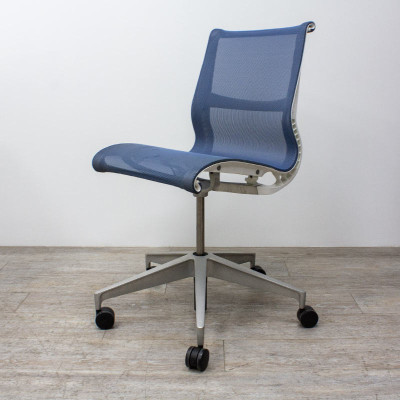 Herman Miller Setu résille Bleu