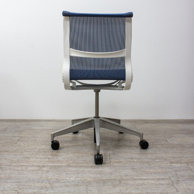 Herman Miller Setu résille Bleu