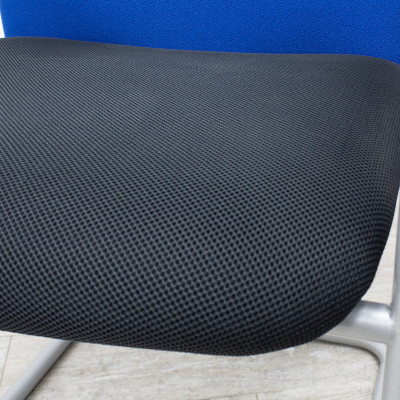 Haworth Comforto Bleu alvéolé Noir