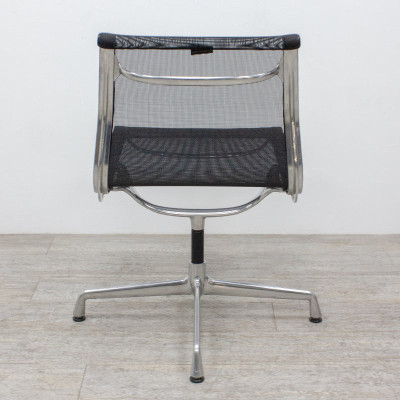 Vitra Aluminium Chair EA 105 Noir