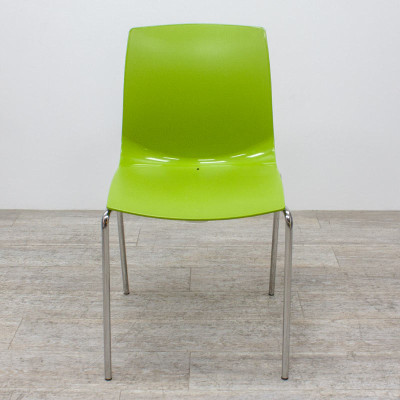 Chaise coque vert