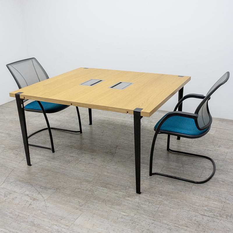 Table Tiptoe L140 Noir/Chêne