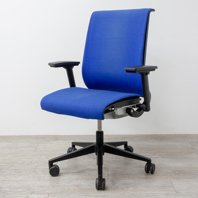 Steelcase Think V1 Bleu 3D 2d Choix