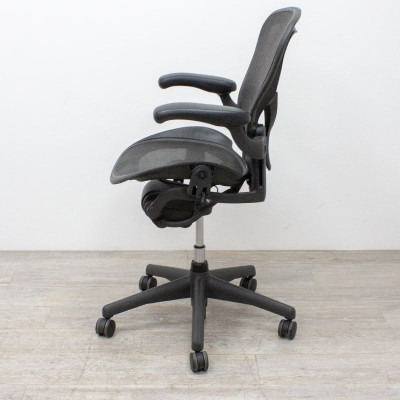 Herman Miller Aeron GraphiteB 2nd C