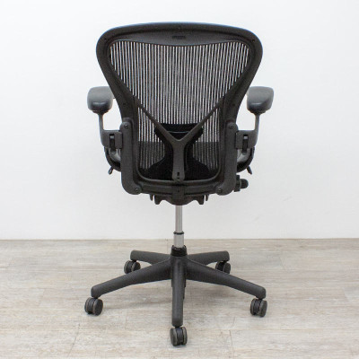 Herman Miller Aeron GraphiteB 2nd C