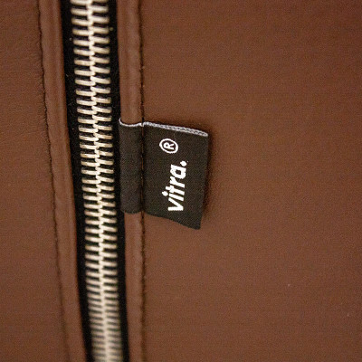 Vitra Suita Club Armchair Marron