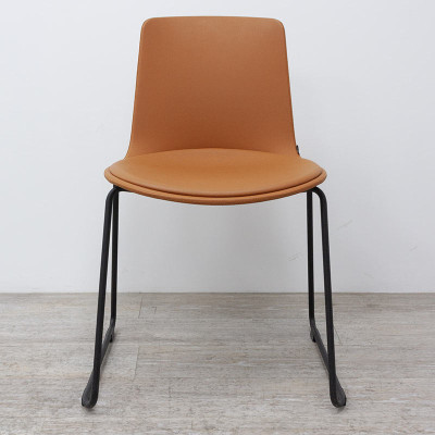 Chaise Enea Lottus L54 Camel