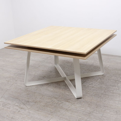 Table carrée L126 Chêne Fil